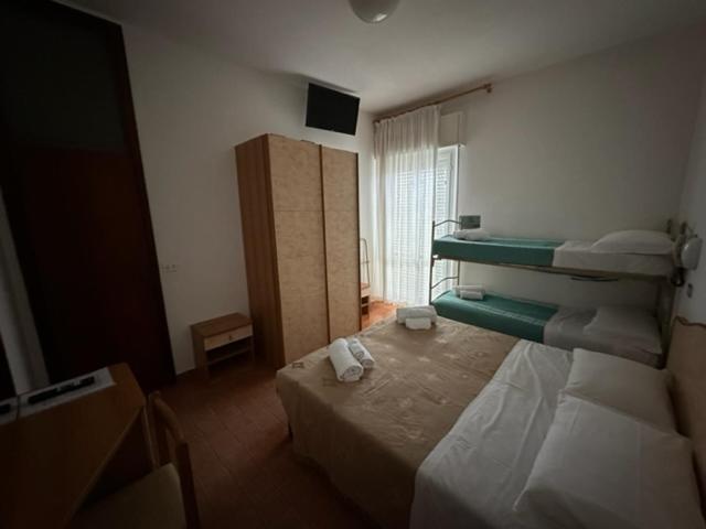 Hotel Villa Vera Rimini Exteriör bild